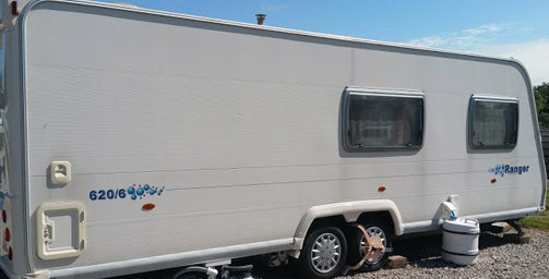 Dull, oxidized motorhome before restoration